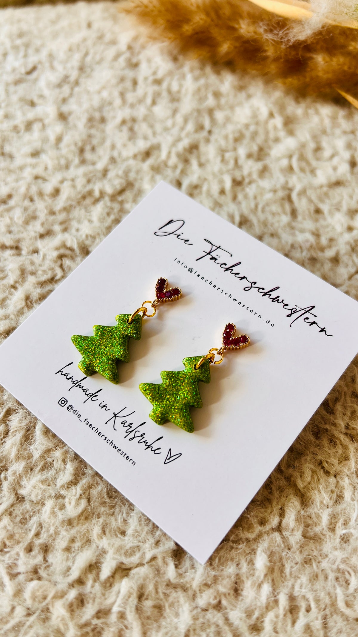 Holiday Season 🎄| Tannenbaum mit Herzzirkonia