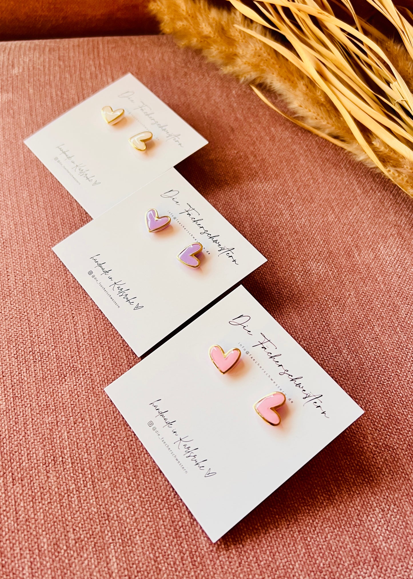 L.O.V.E. ❤️ | Herzchen Ohrstecker (versch. Farben)