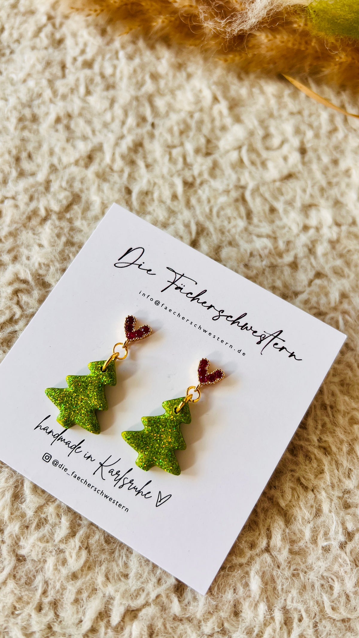 Holiday Season 🎄| Tannenbaum mit Herzzirkonia