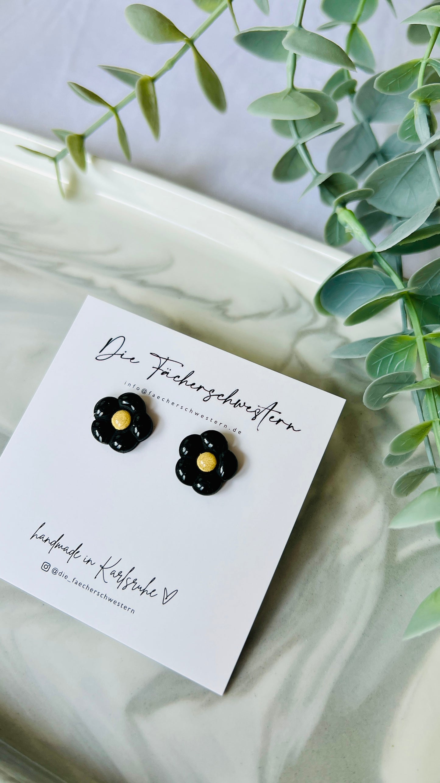 Black & Gold Collection | No. 8