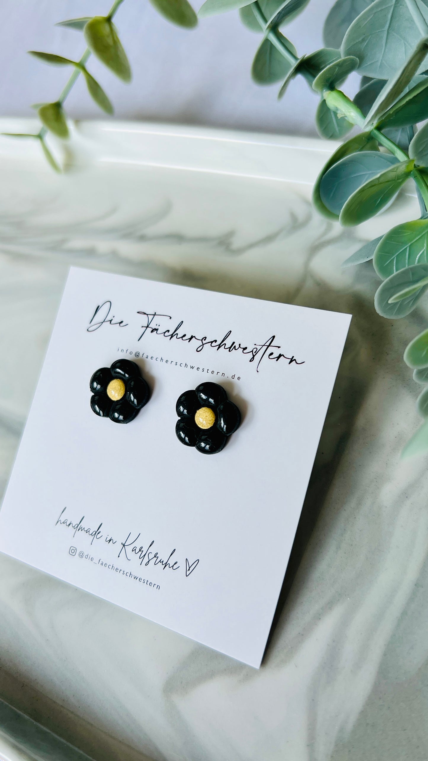 Black & Gold Collection | No. 8