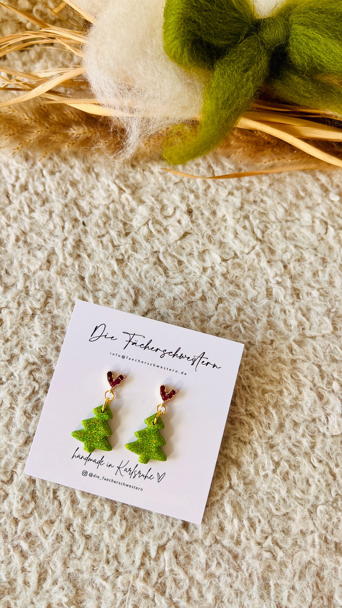 Holiday Season 🎄| Tannenbaum mit Herzzirkonia