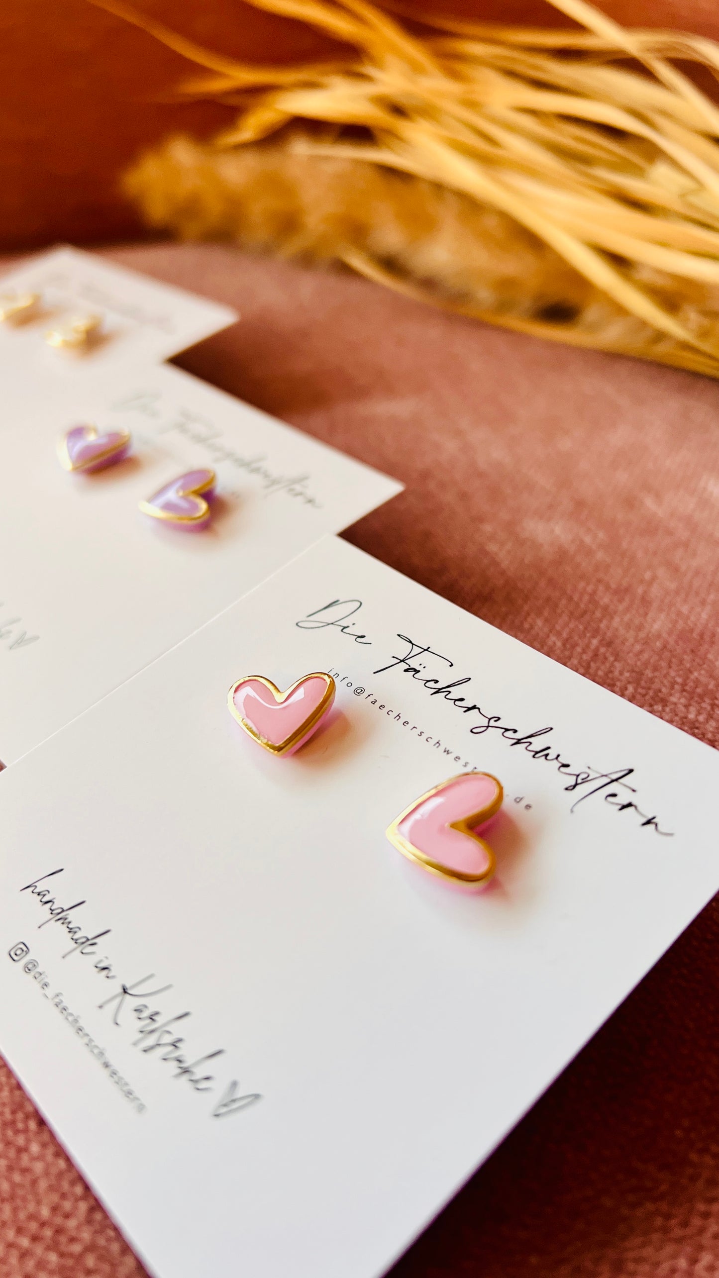 L.O.V.E. ❤️ | Herzchen Ohrstecker (versch. Farben)