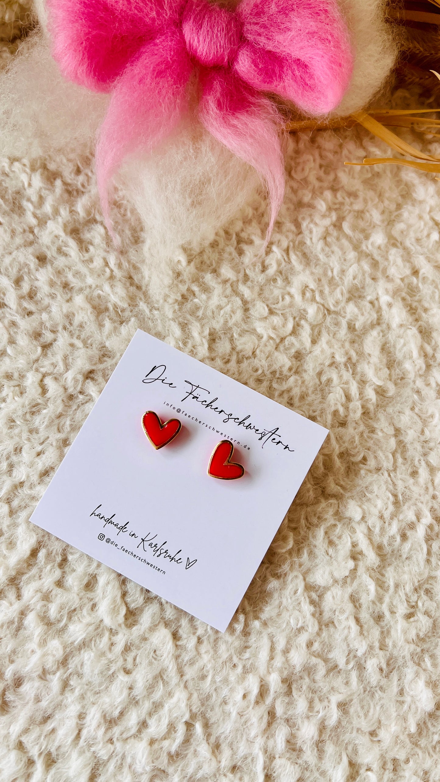 SPRINGVIBES 🌸 | Herzchen Stecker rot