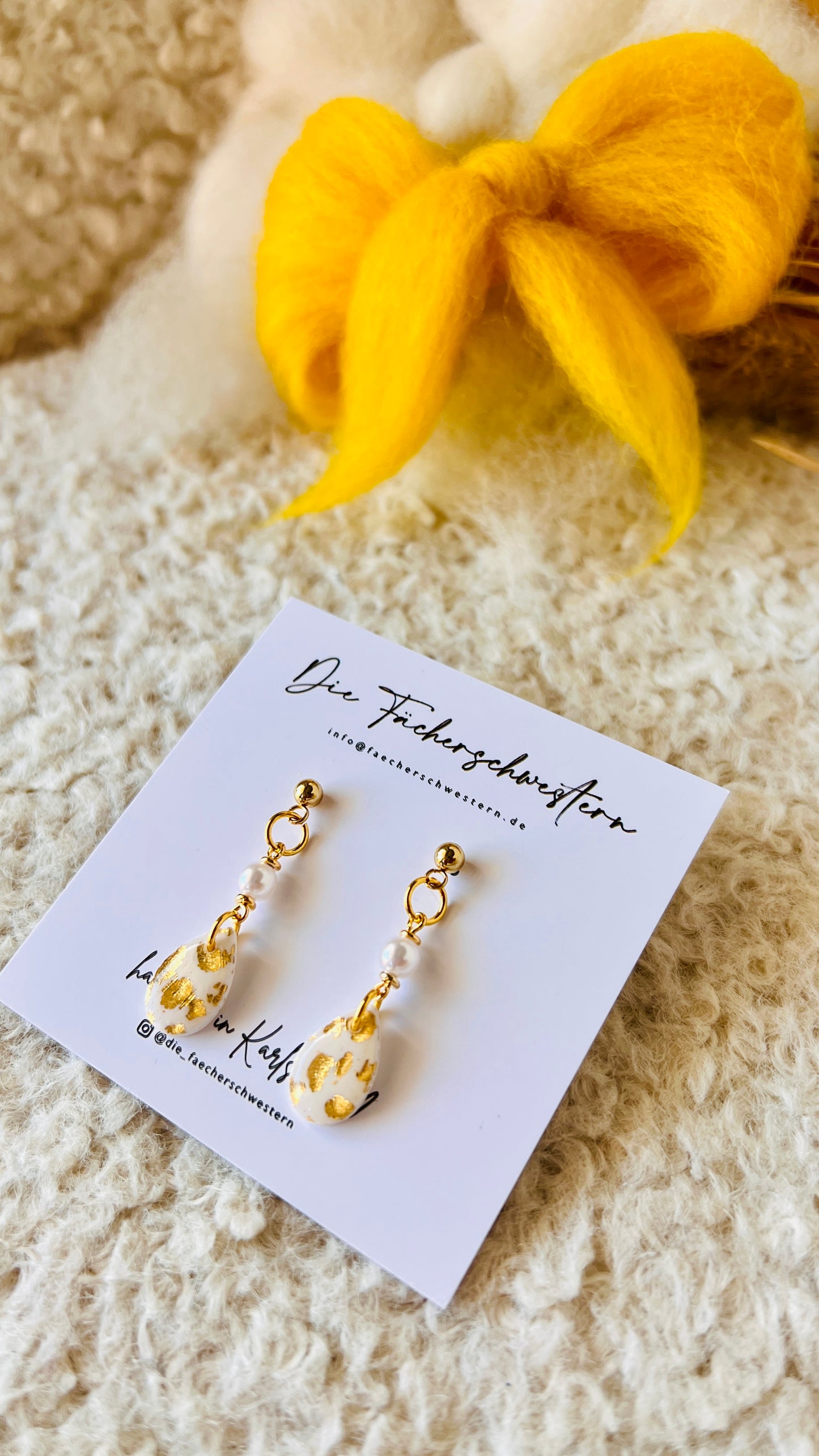 White & Gold ✨ | No. 1