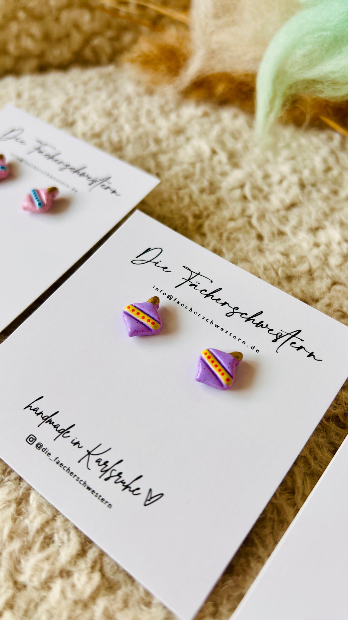 Holiday Season 🎄 | Ohrstecker Christbaumkugel (versch. Farben)