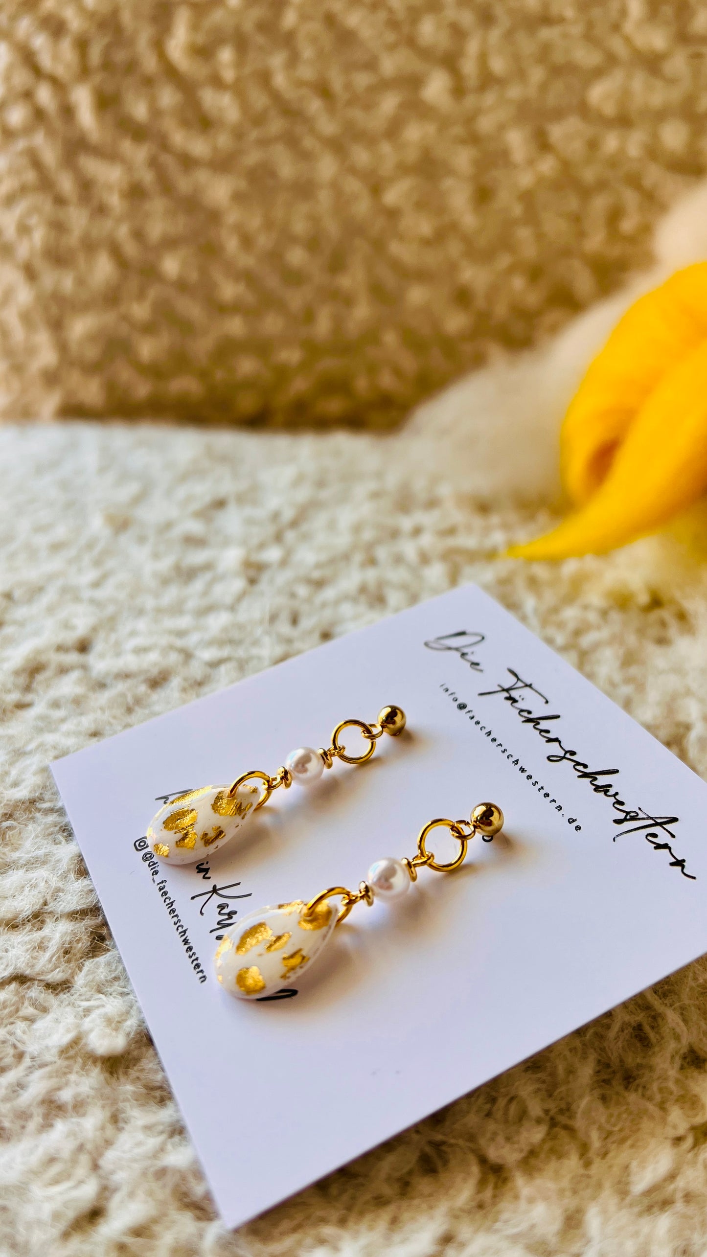 White & Gold ✨ | No. 1