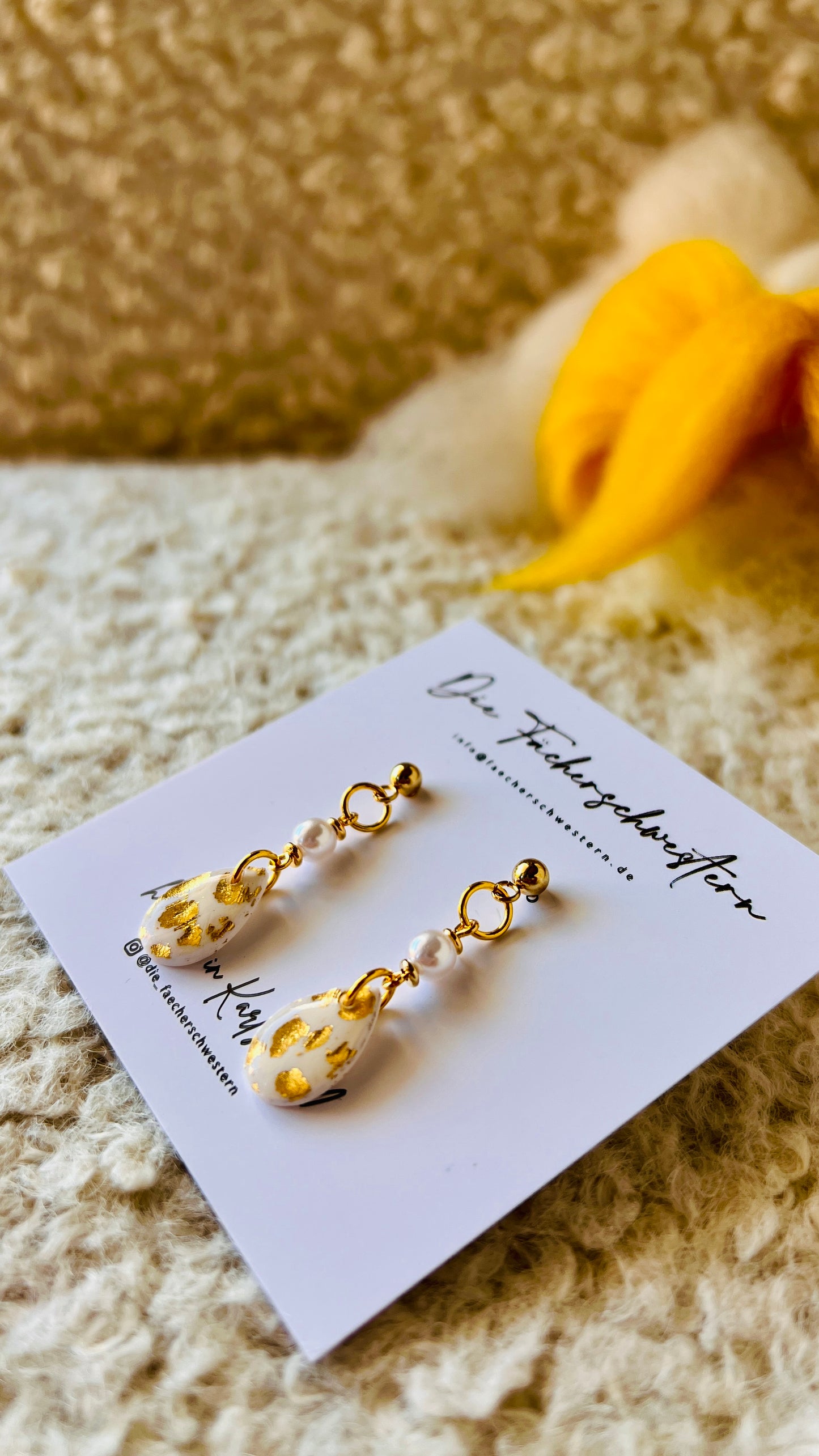 White & Gold ✨ | No. 1