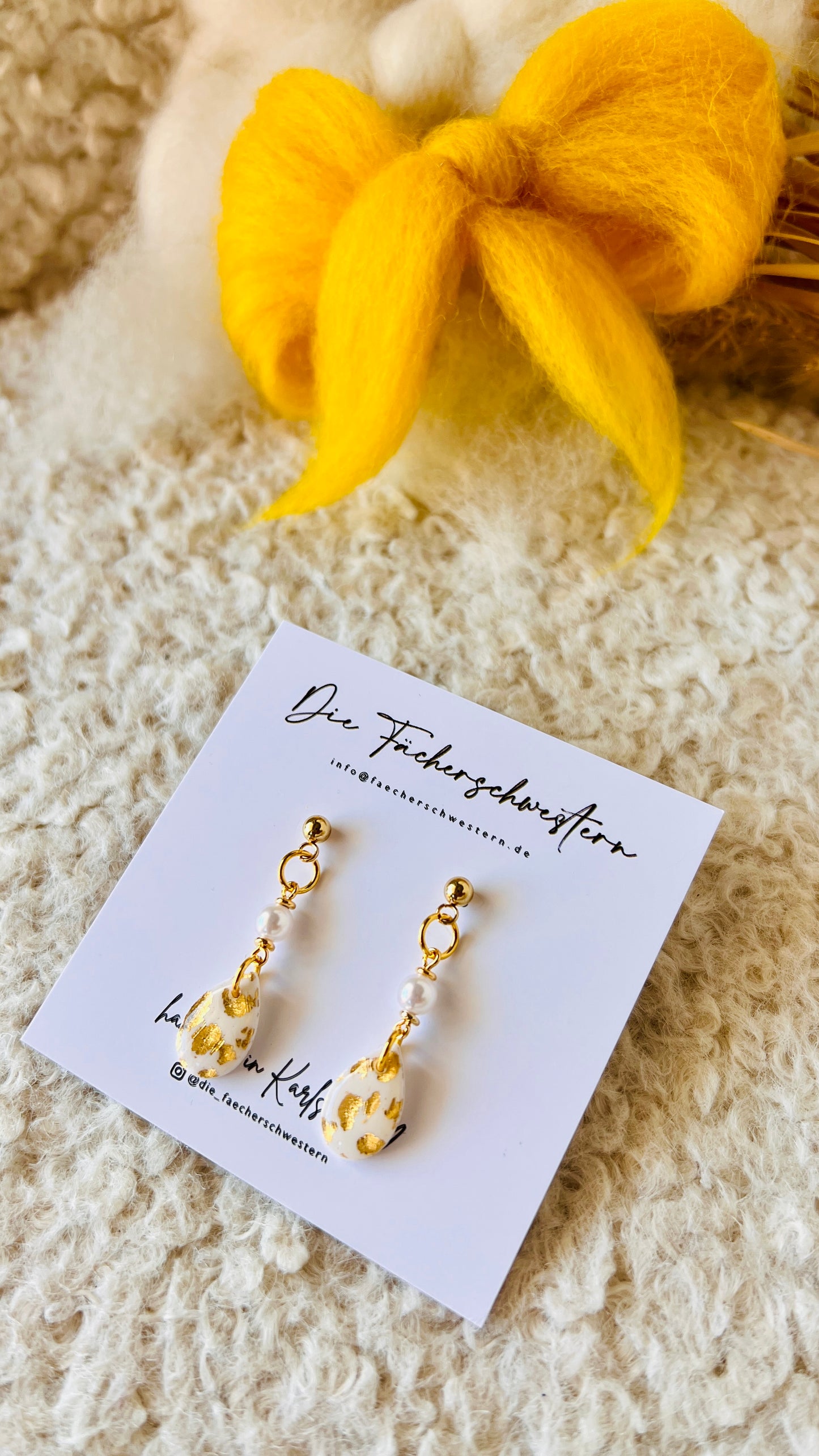 White & Gold ✨ | No. 1