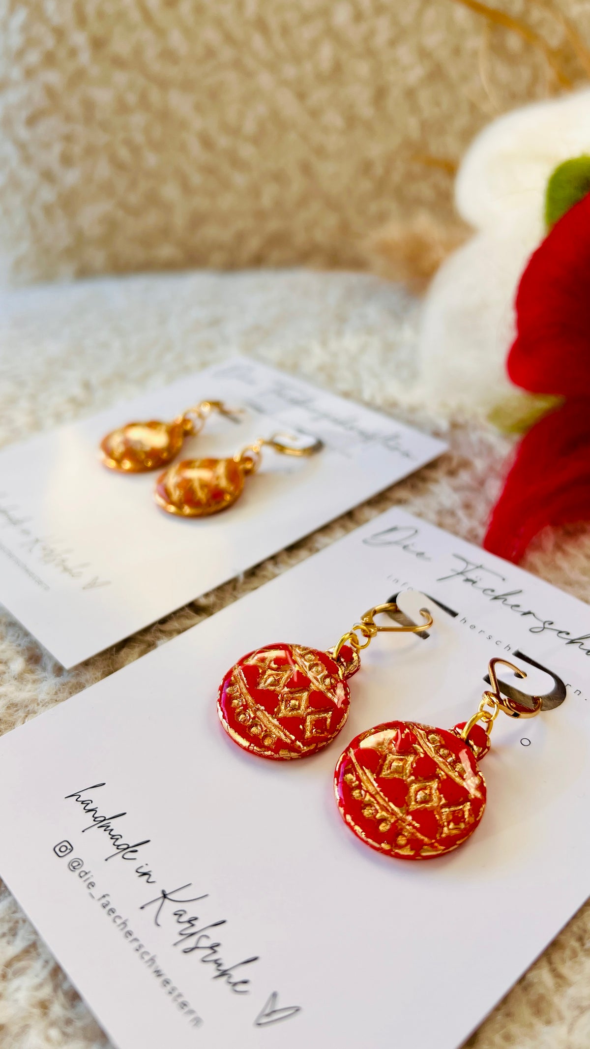 Holiday Season 🎄 | Christbaumkugel Ohrhänger (rot & orange)