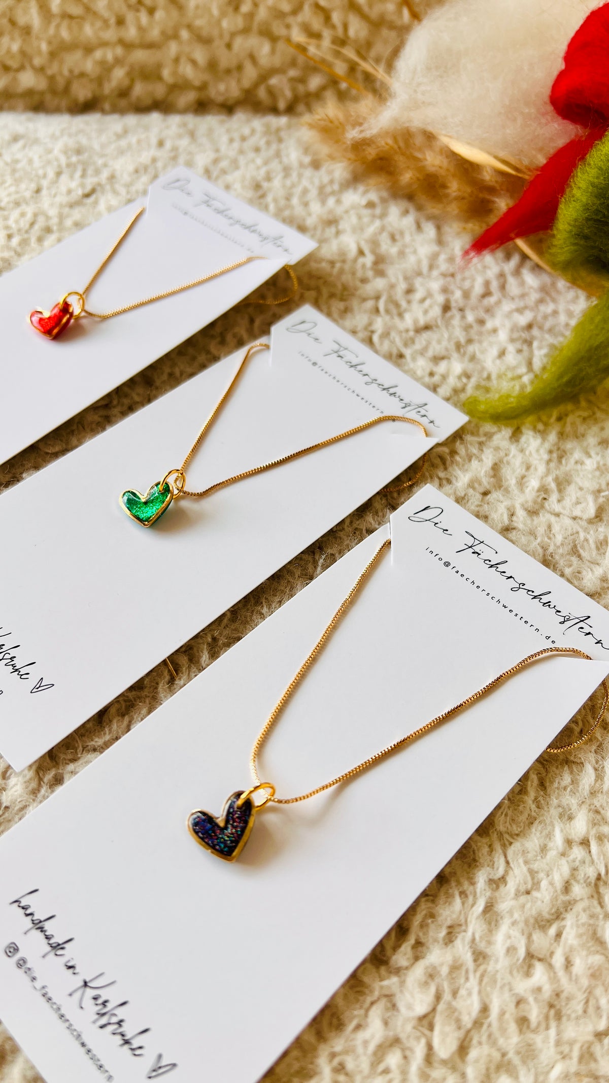 Holiday Season 🎄 | Glitzer Herzchen Halskette