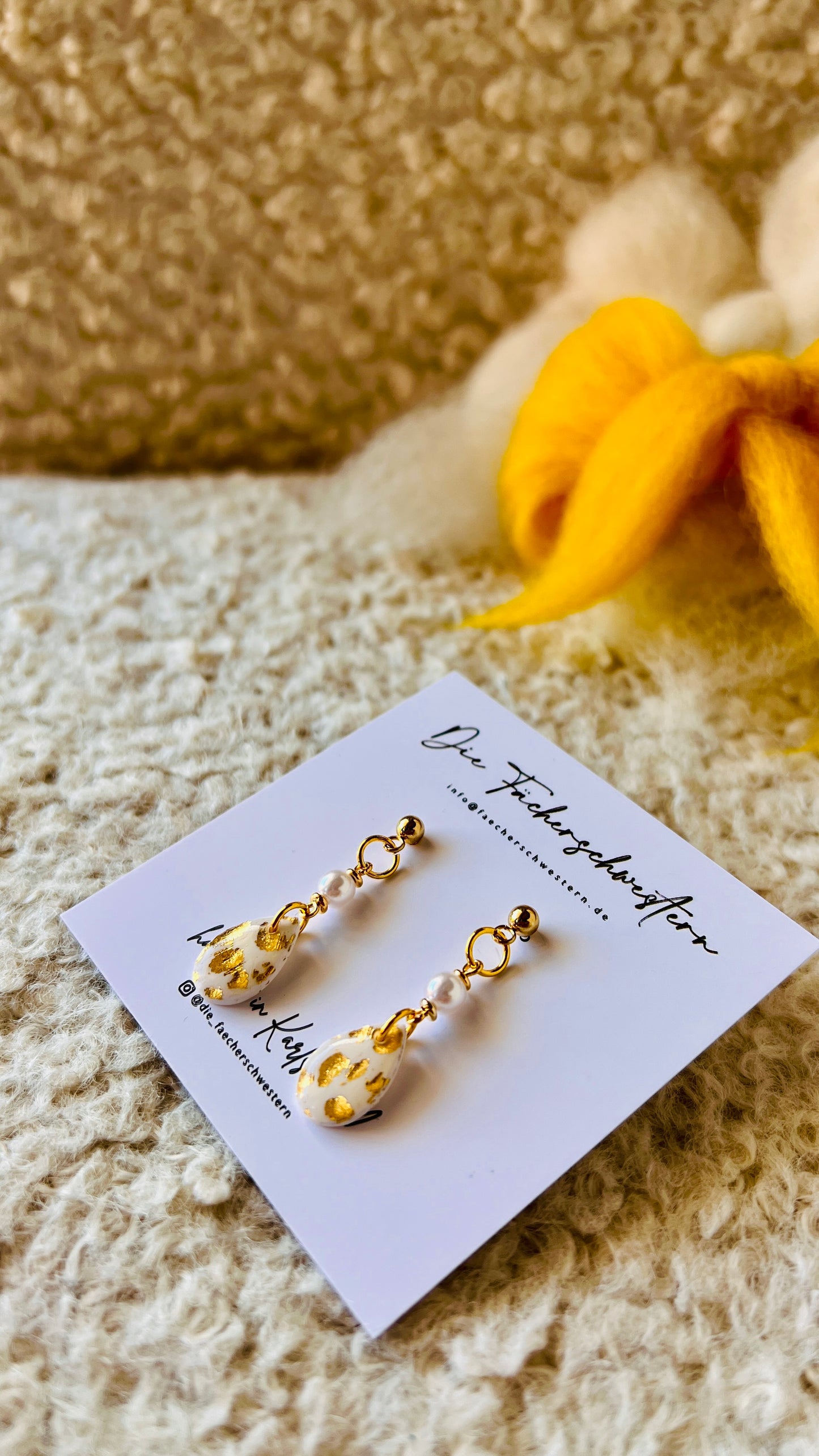 White & Gold ✨ | No. 1